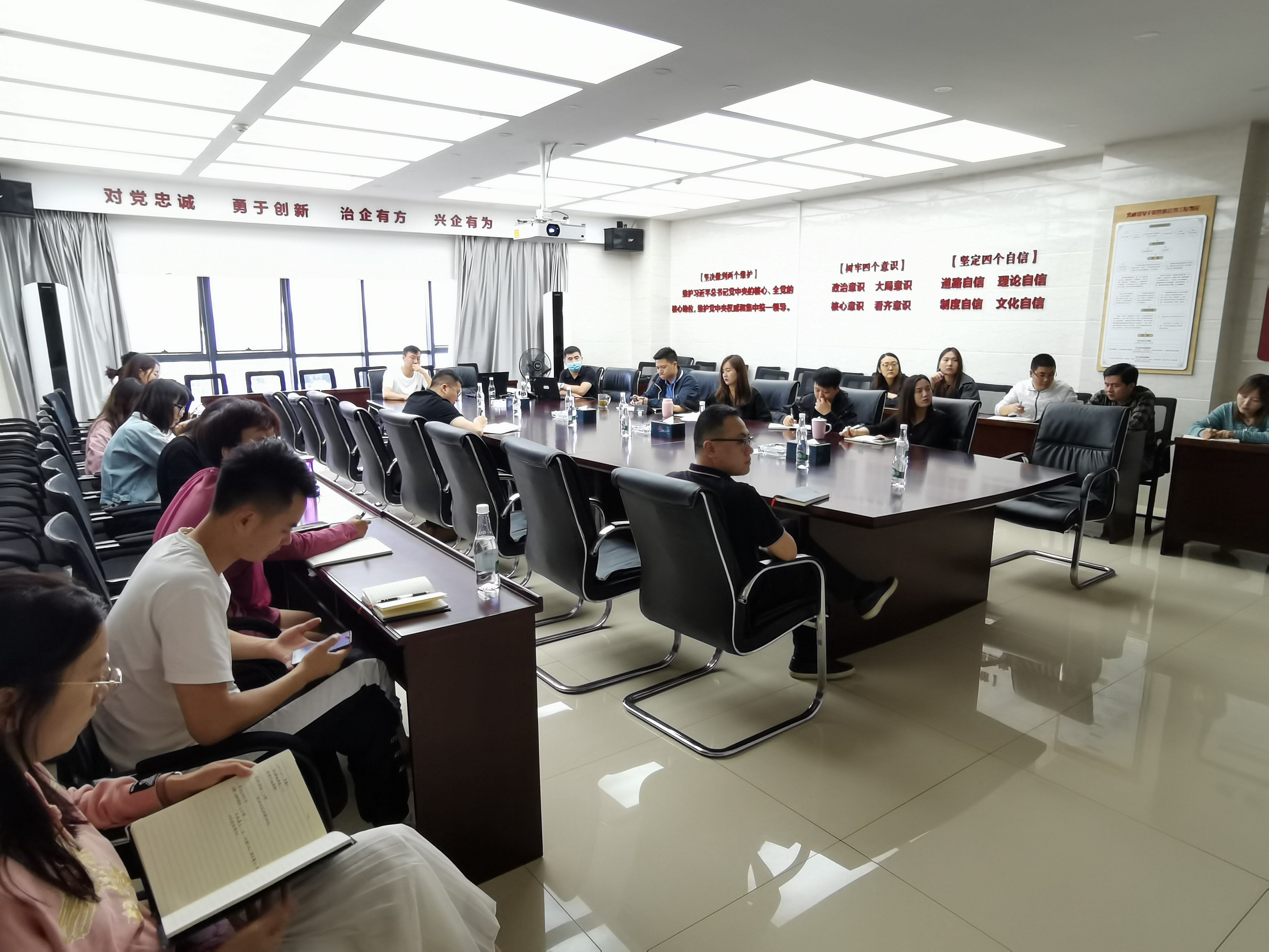 压缩01.jpg 压缩01.jpg